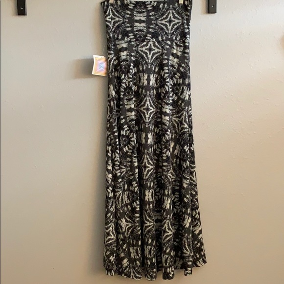 LuLaRoe Patterned Maxi Size XS - NWT - Picture 1 of 4